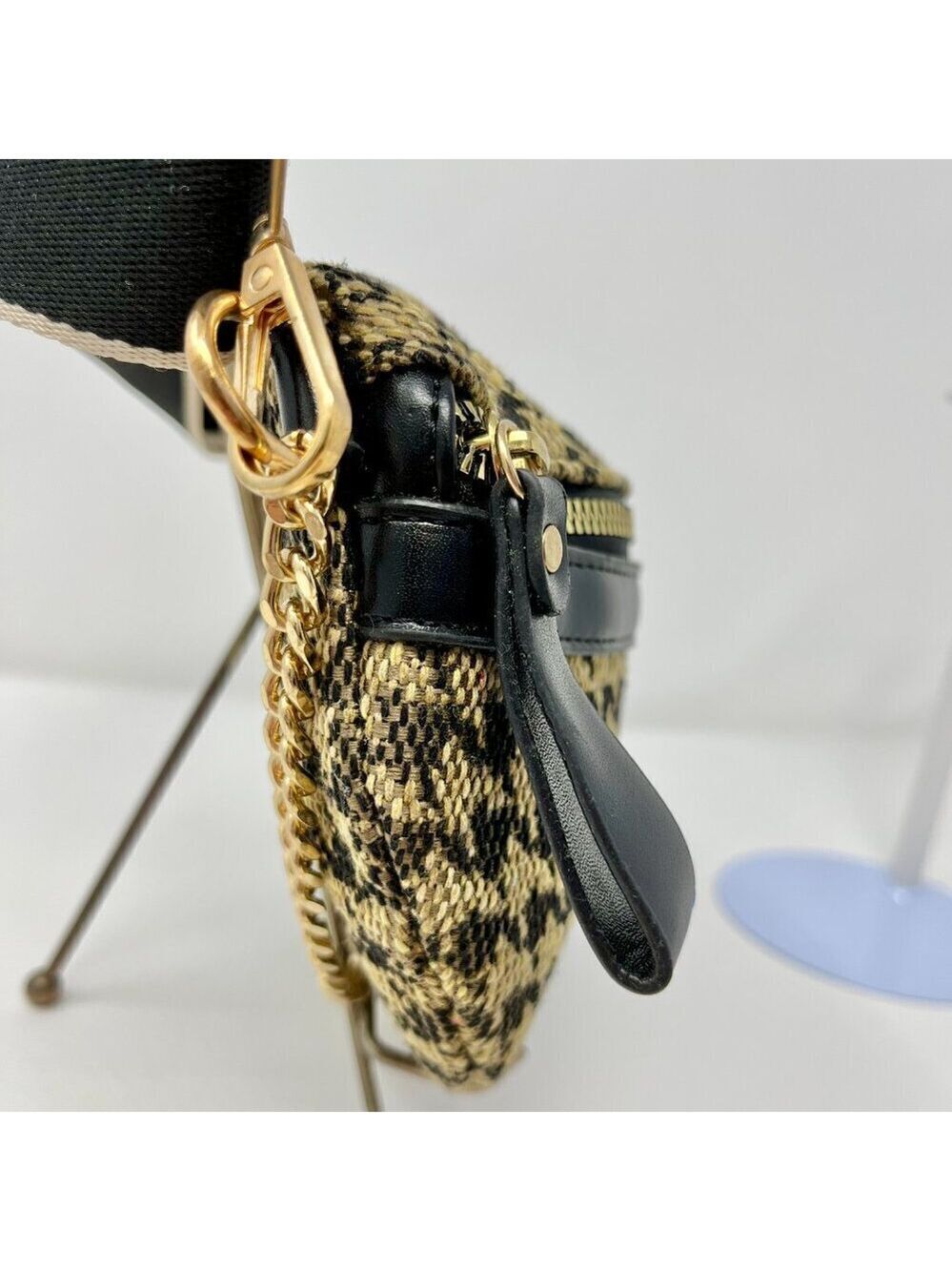Cahres & Heka  Designer Crossbody Houndstooth Print Canvas Bag - Picture 5 of 14